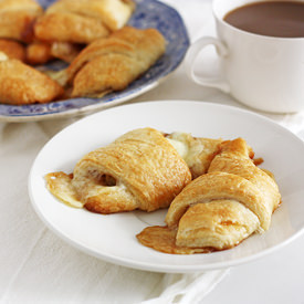 Apple Cheddar Pie Crescent Rolls