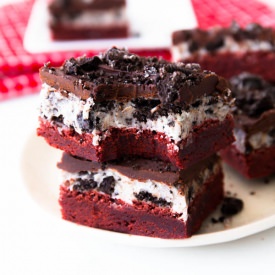 Red Velvet Oreo Brownies