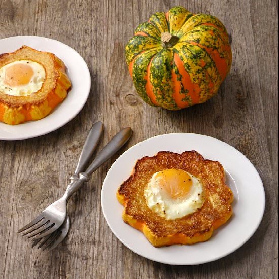Baked Eggs in Squash Rings