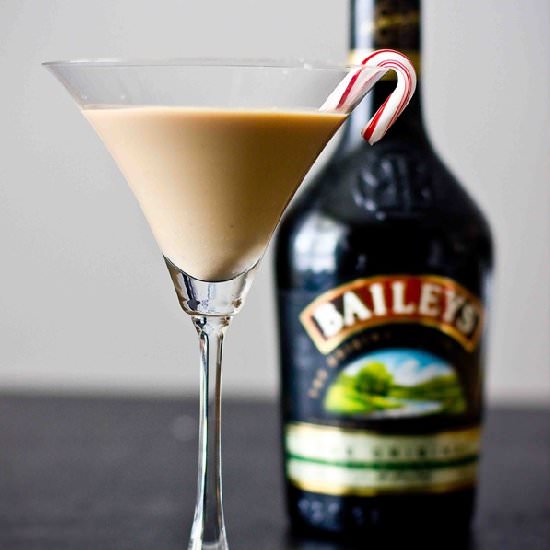 Baileys & Kisses Candy Cane Martini