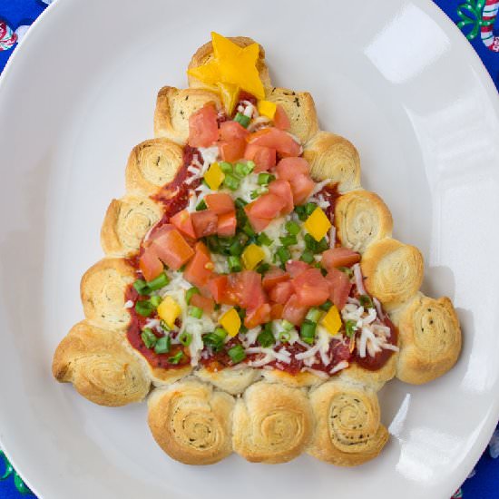 Pepperoni Pizza Crescent Roll Tree