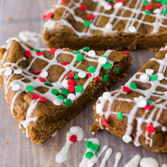 Gingerbread Cookie Cake