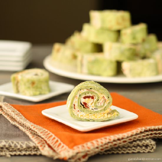 Cheesy Chipotle Roll Ups