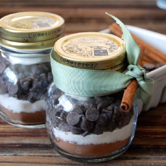 Edible DIY Gifts: Hot Chocolate Mix