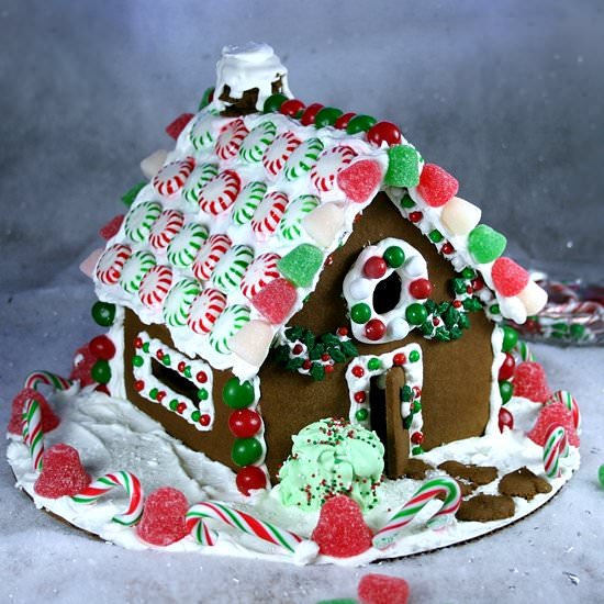 Christmas Gingerbread House