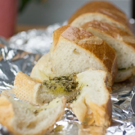 Easy Herbed Garlic Bread