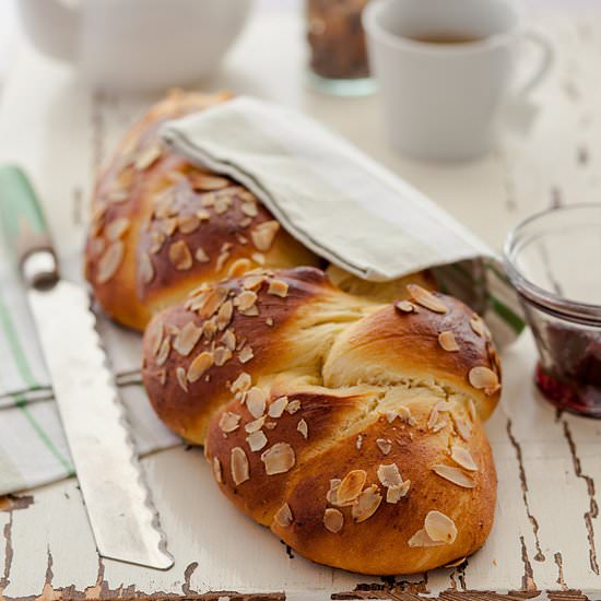 Cardamom Infused Challah