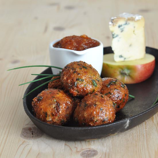 Deep Fried Stilton/Apple Chilli Dip