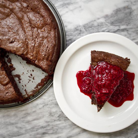 Flourless Dark Chocolate Date Cake