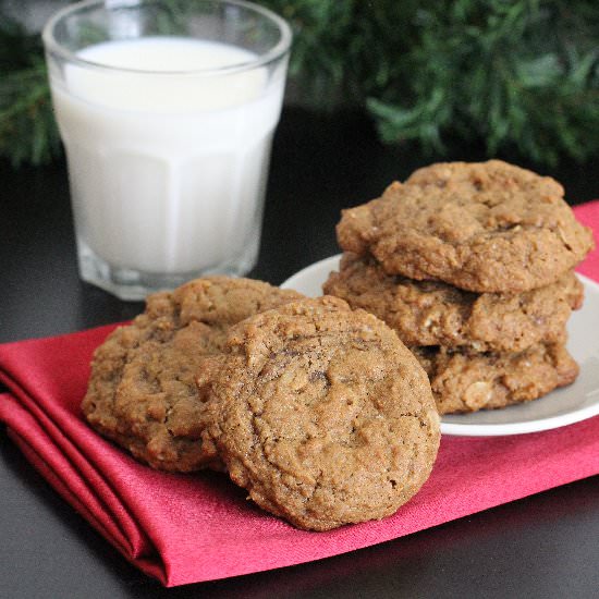 Spiced Molasses Oatmeal Cookies