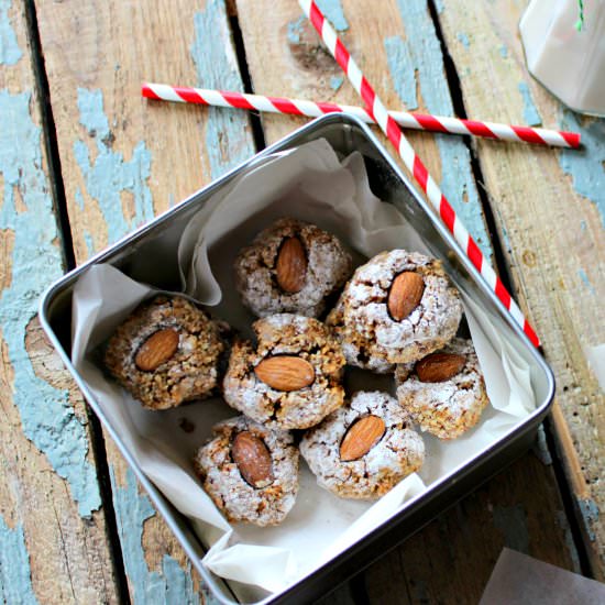 4 Ingredient Amaretti Cookies