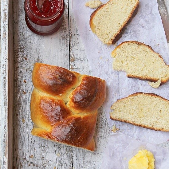 Jewish Challah Bread