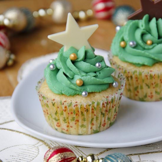 Almond Cupcakes with Mascarpone