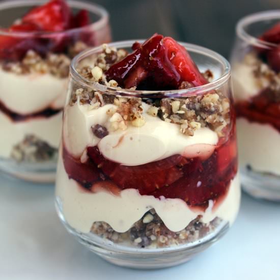 Skinny Mini Strawberry Cheesecake