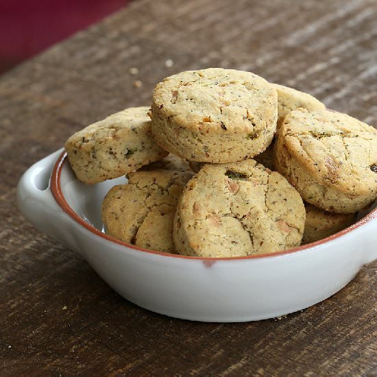 Jalapeno Pepperjack Biscuits
