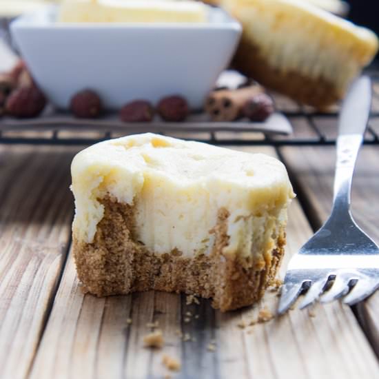 Eggnog Cheesecakes / Cookie Crust