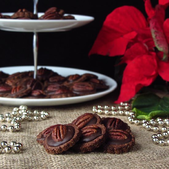 Keto Chocolate & Pecan Cookies