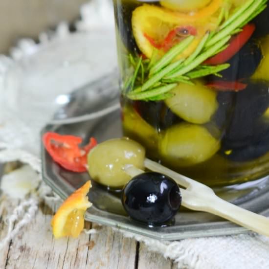 Christmas Spiced Olives