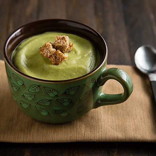 Easy Vegan Cream of Broccoli Soup