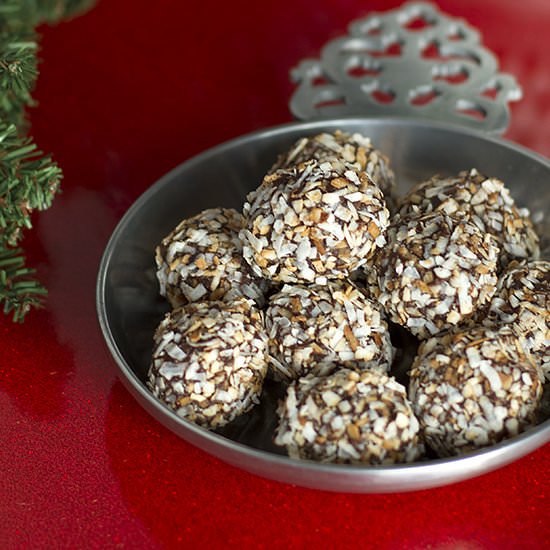Simple Raspberry Truffles