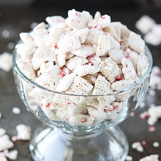 Peppermint Crunch Muddy Buddies
