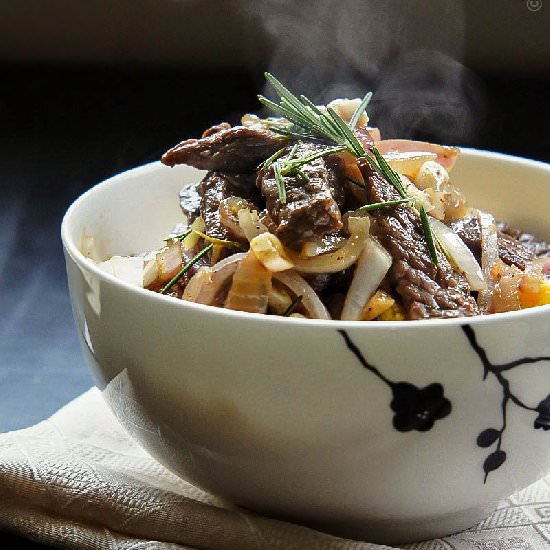 Sautéed Beef with Onions