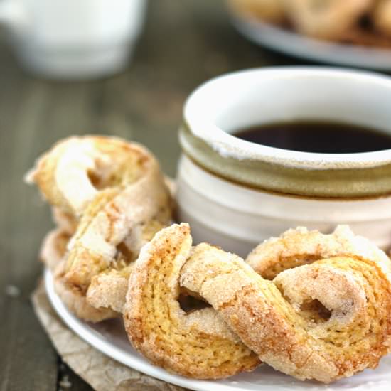 50 Calorie Sugar Twists