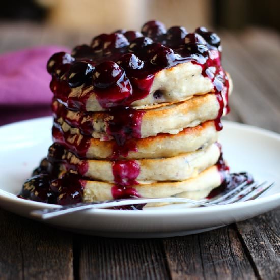 Blueberry Pancakes with Topping