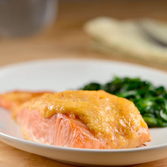 Baked Salmon with Sweet Chili-Mayo