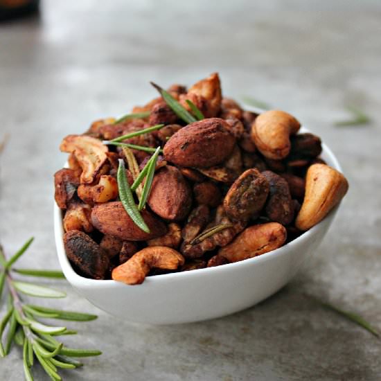 Healthy Holiday Nut Mix