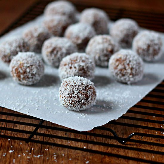 Chocolate Christmas Truffles