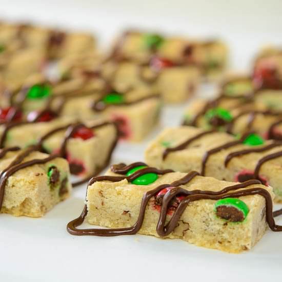 Chocolate Chip Shortbread Bars