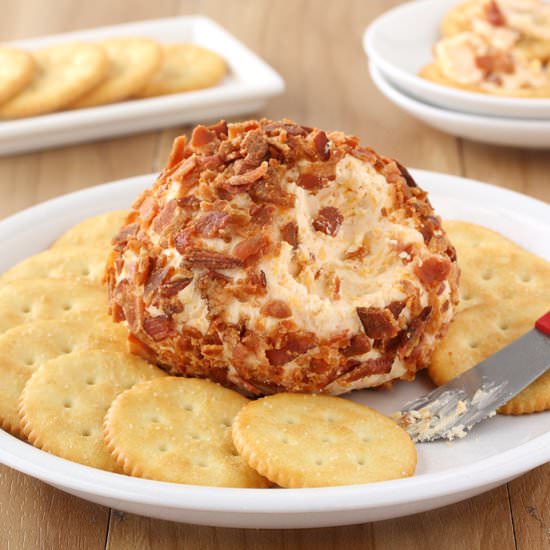 Bacon Cheddar Cheese Ball