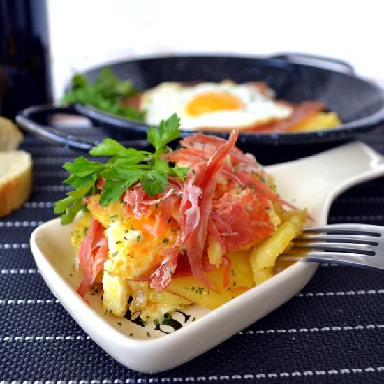 Scrambled Eggs with Serrano Ham