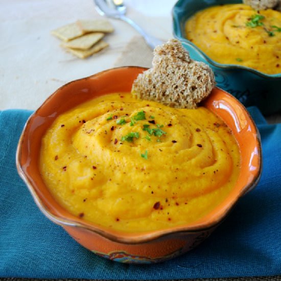 Roasted Cauliflower and Carrot Soup