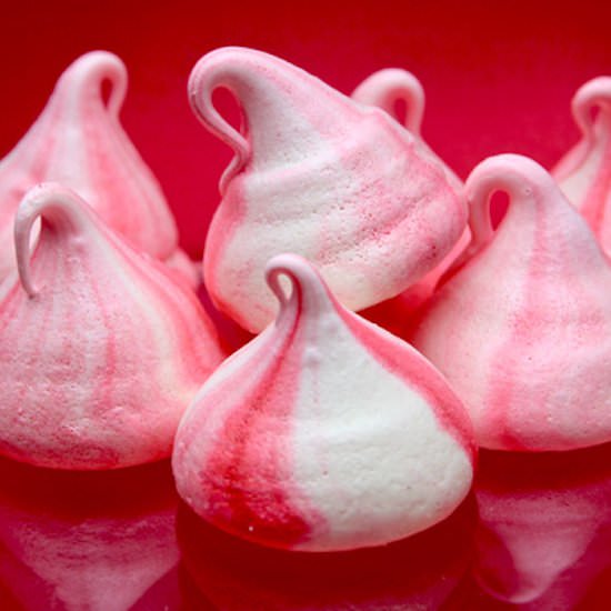 Peppermint Meringue Cookies