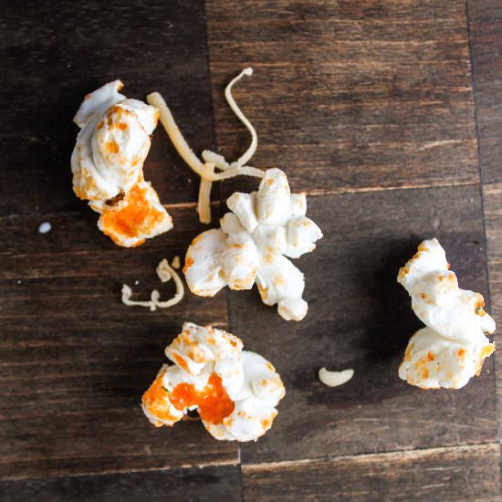 Sriracha Cheddar Popcorn