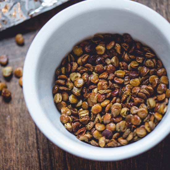 Crunchy Garlic Oven-Roasted Lentils