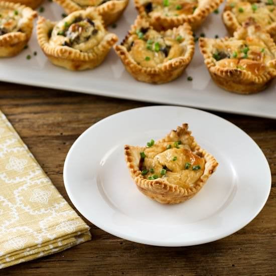 Cheesy Roast Beef Pie Bites