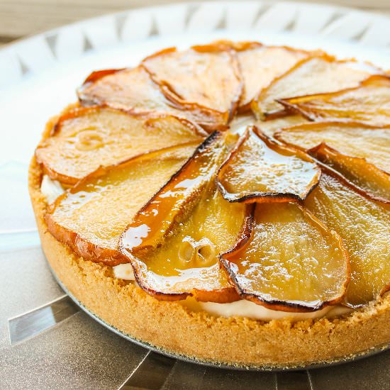Maple Cheesecake with Roasted Pears