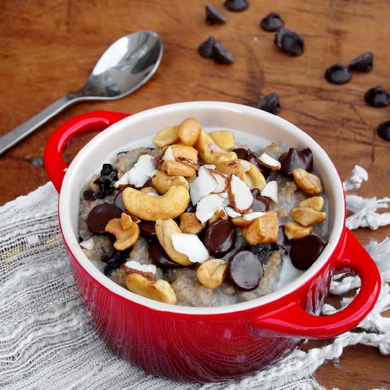 Choco-Cherry Cashew Oatmeal