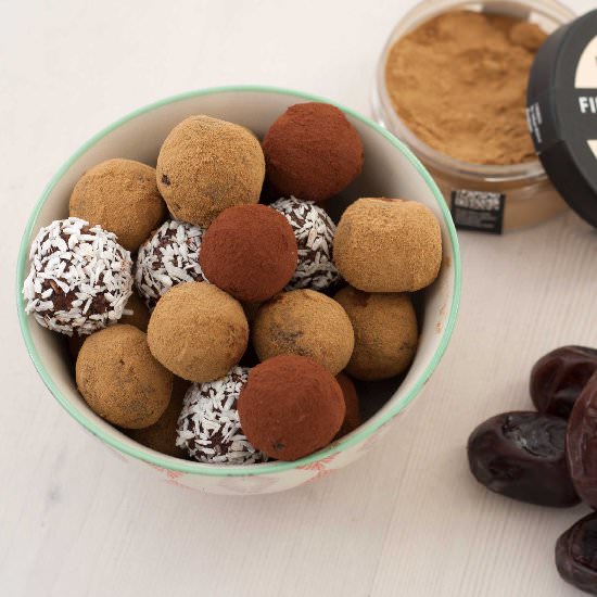 Healthy Truffles with Dates