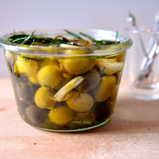 Herbed Olives