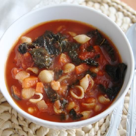 Roasted Garlic Minestrone Soup