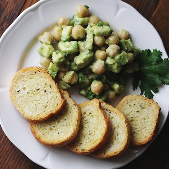 Avacado Lime Chickpea Salad