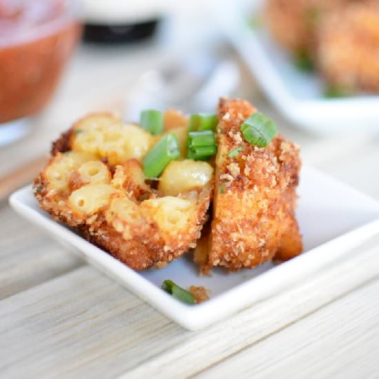Fried Macaroni and Cheese Balls