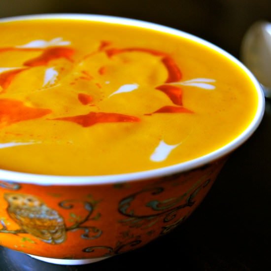 Vegan Spiced Carrot Coconut Soup