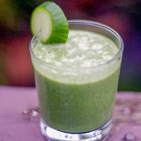 Pomegranate and Kale Smoothie