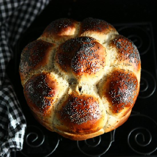 Buttermilk Spelt Bread with Poppy
