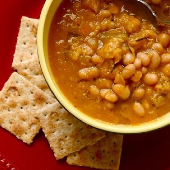 Slow Cooker Tuscan Bean Soup